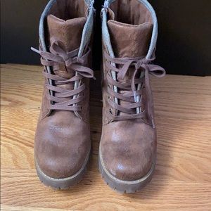 Carlos Santana Brown Heeled Booties